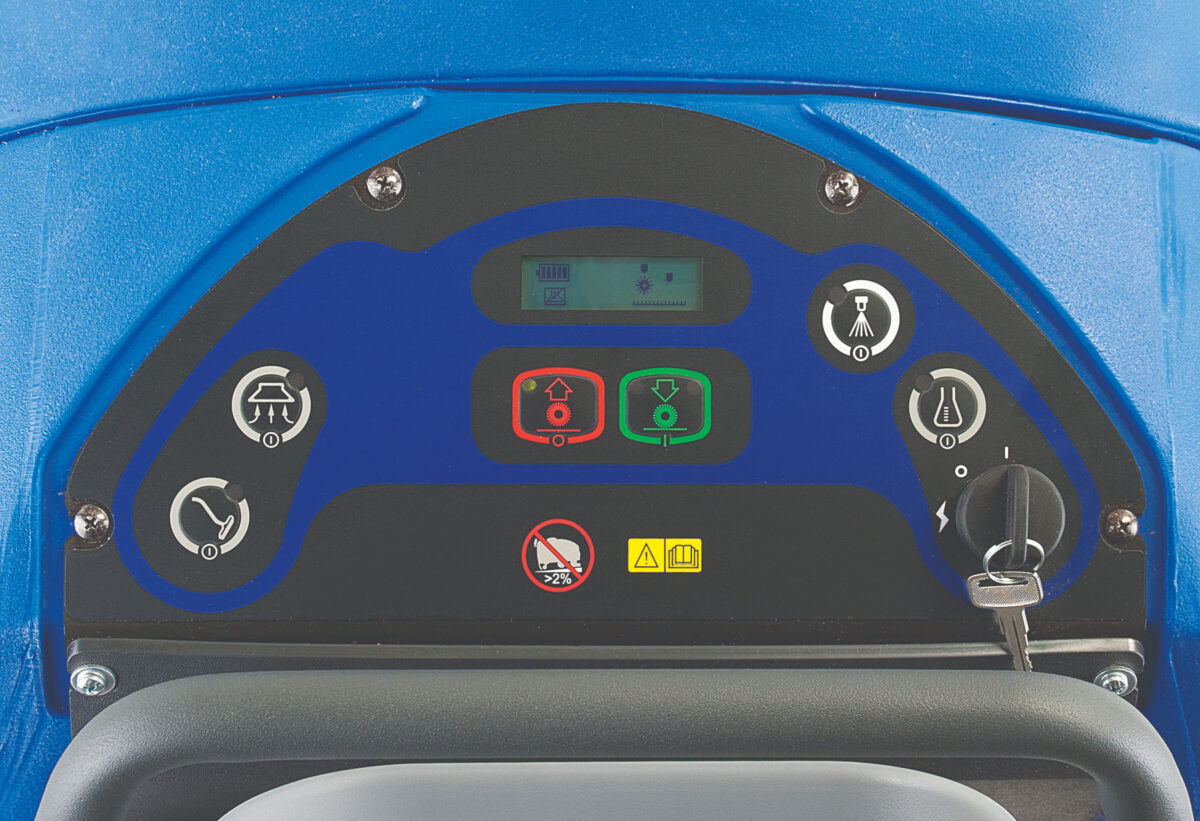 Clarke Clean Track L24 Carpet Extractor