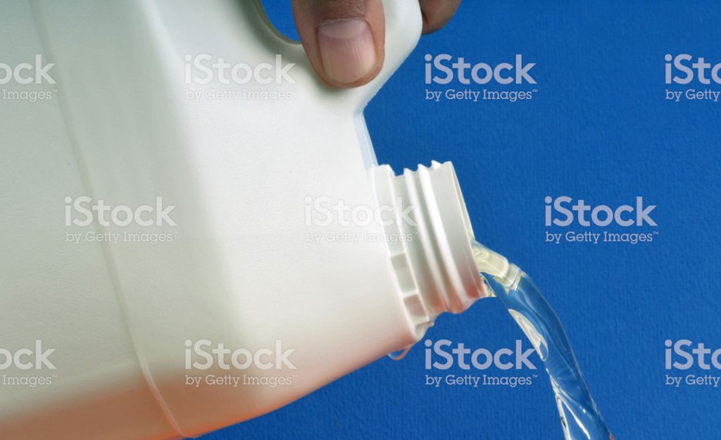 Differences Between Bleach and Quat