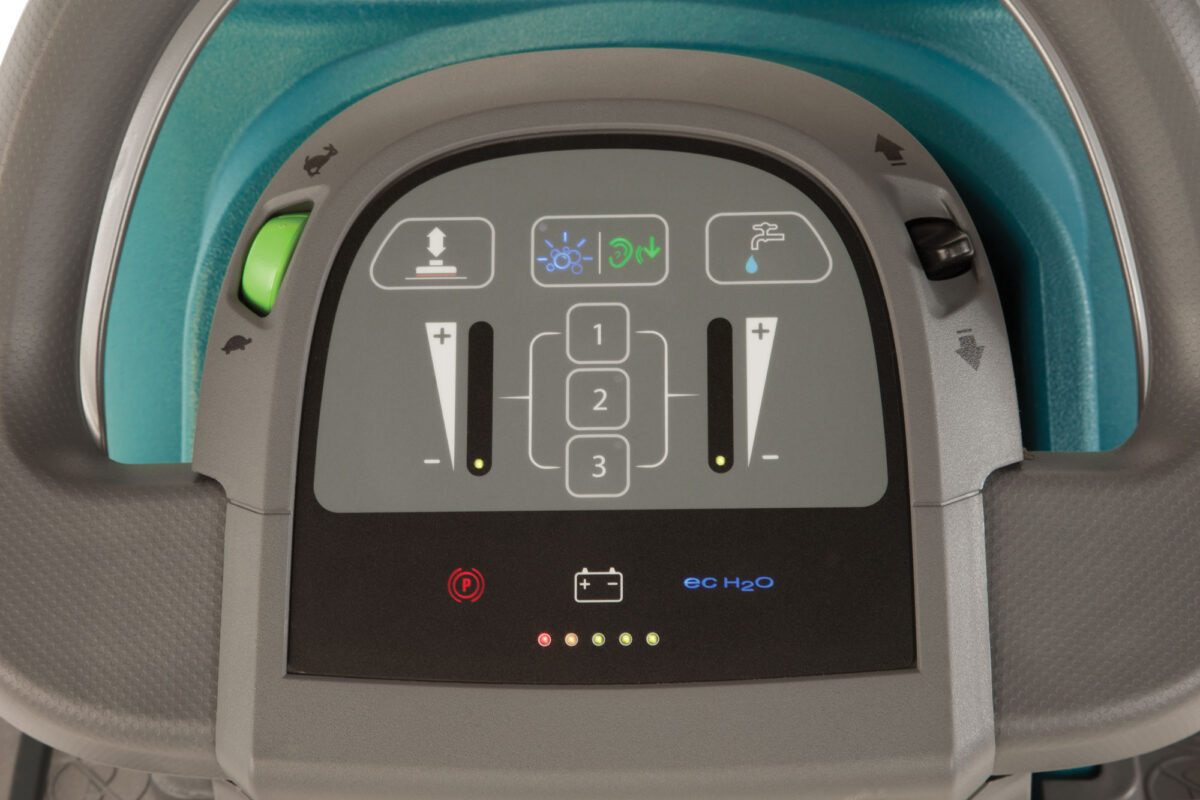 Tennant T300E Orbital Autoscrubber