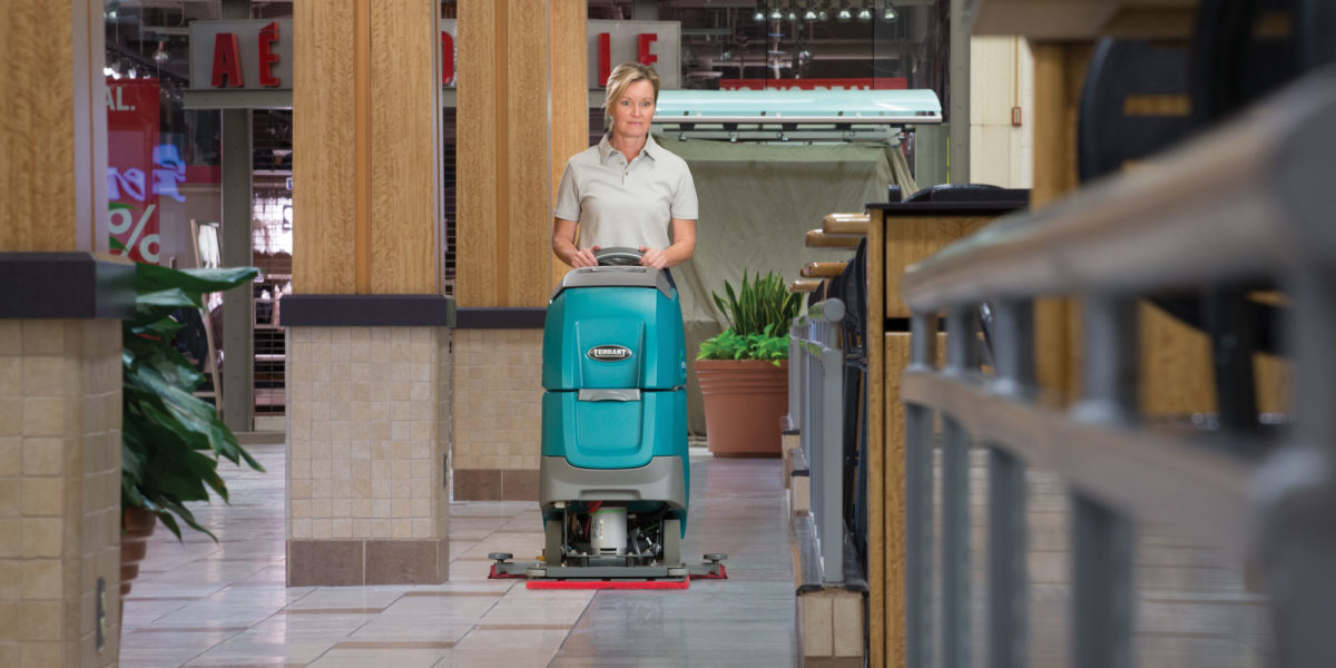 Tennant T300E Orbital Autoscrubber